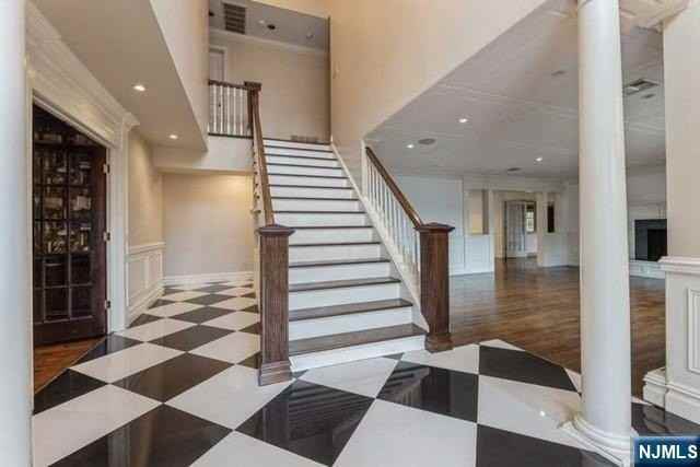 166 Churchill Rd - Photo 4 of 50