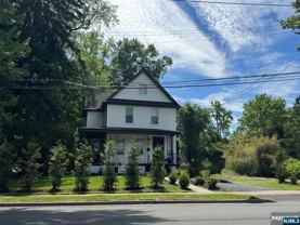 40 Grant Ave - Photo 1 of 1