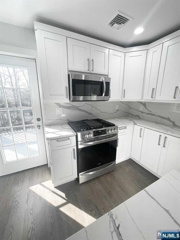 40 Grant Ave - Photo 5 of 21