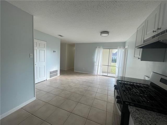 4036 14th St - Photo 4 of 13