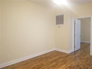 614 N Woodlawn Ave - Photo 4 of 15