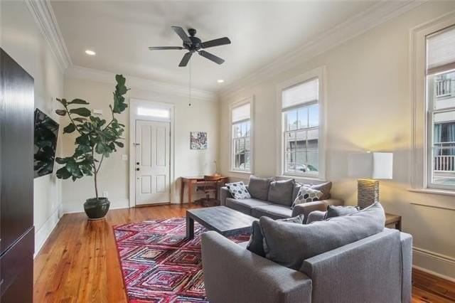 1109 Erato St - Photo 2 of 10