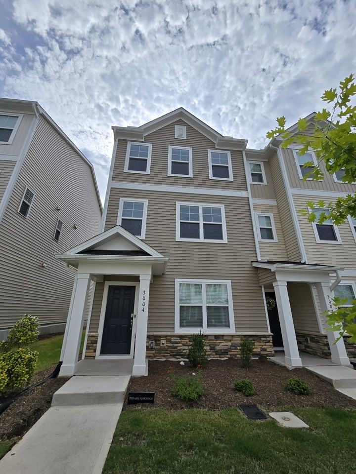 3004 Honeymyrtle Lane #1 - Photo 2 of 42