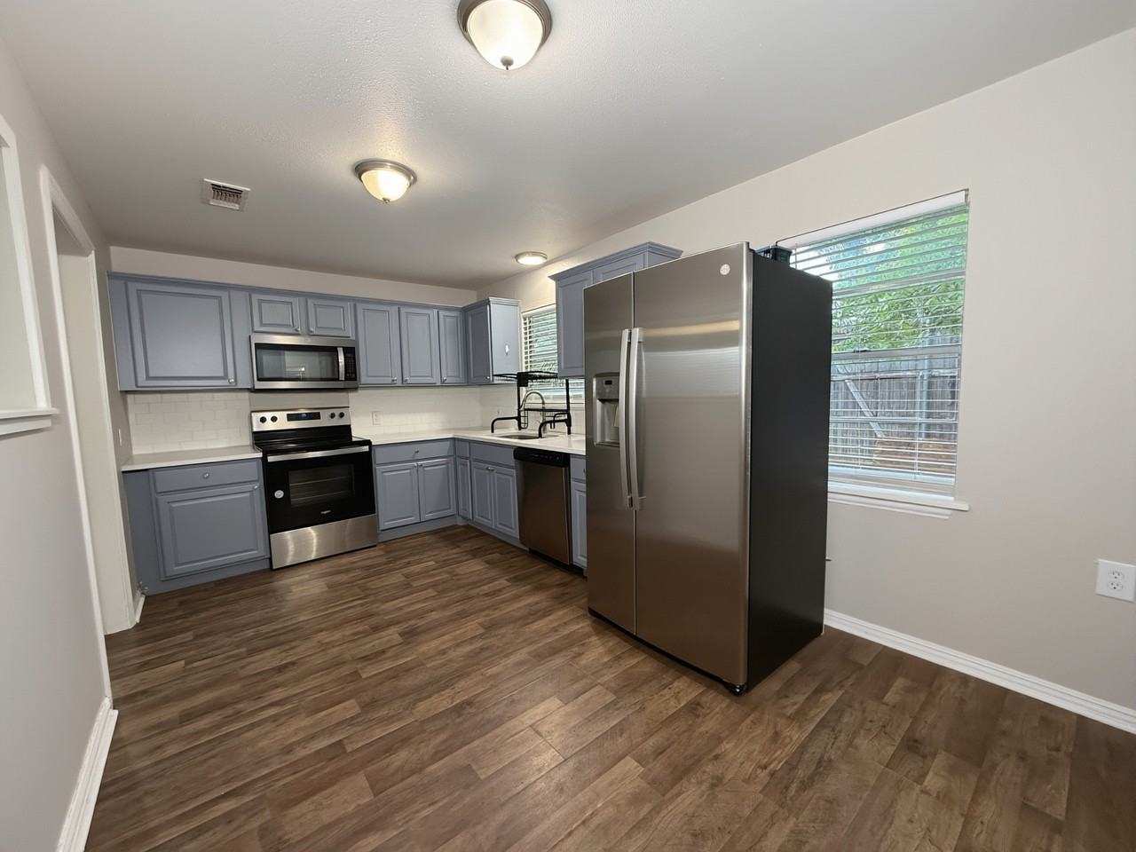 701 N Mirick Ave #1 - Photo 4 of 11