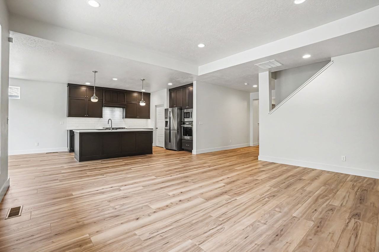 6120 N Hacienda Ave #1 - Photo 7 of 31
