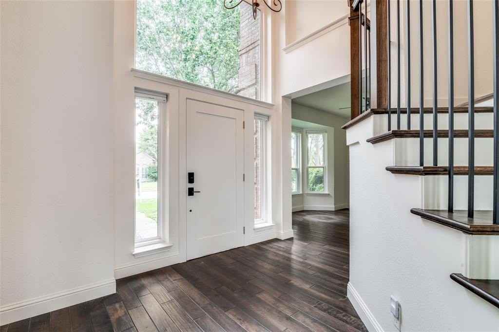10616 Birmingham Dr - Photo 3 of 29