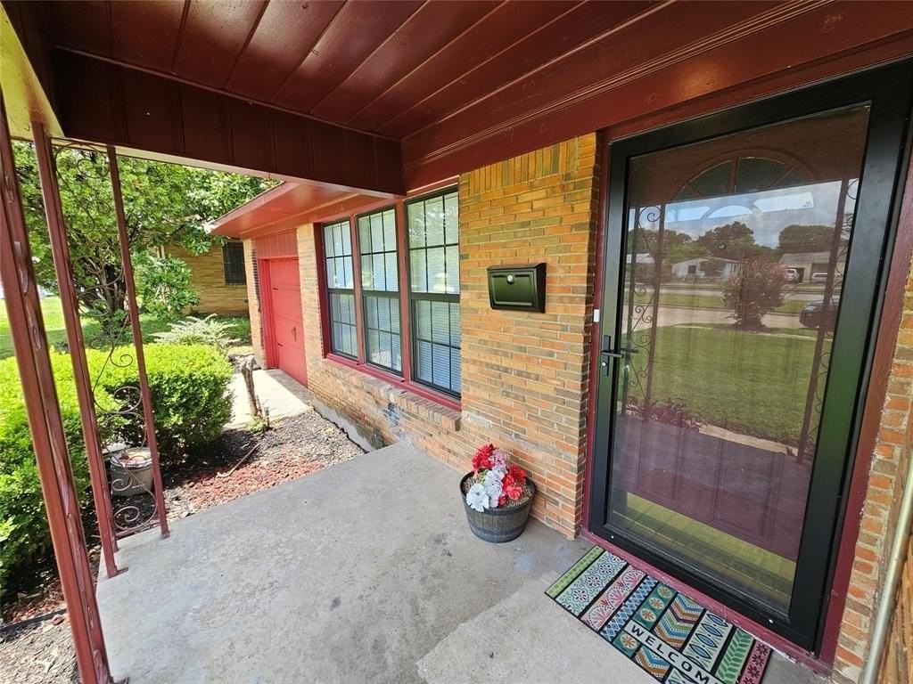 2023 E Illinois Ave - Photo 2 of 24