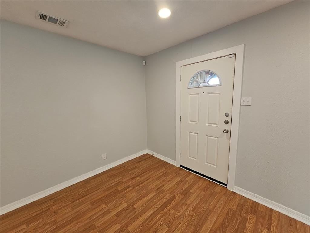 2023 E Illinois Ave - Photo 3 of 24