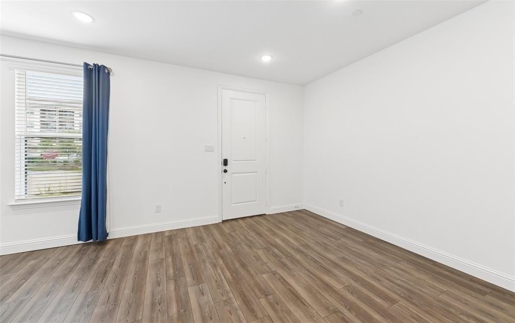 4532 Tripp St - Photo 3 of 21