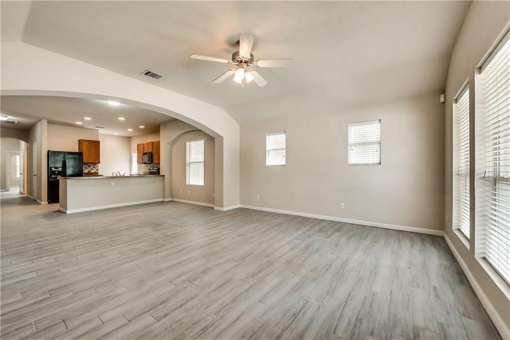 952 Bentwood Trl - Photo 5 of 18