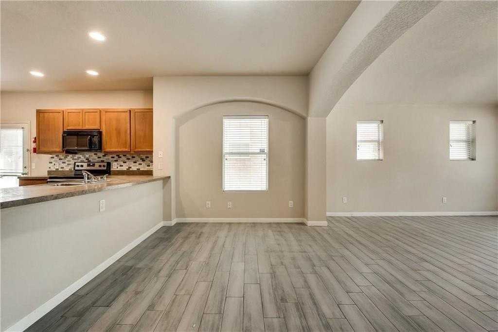 952 Bentwood Trl - Photo 6 of 18