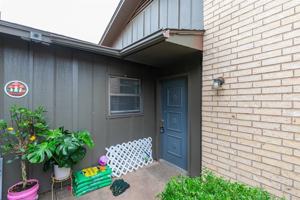 featured image of 4925 Greenslope Dr #C
