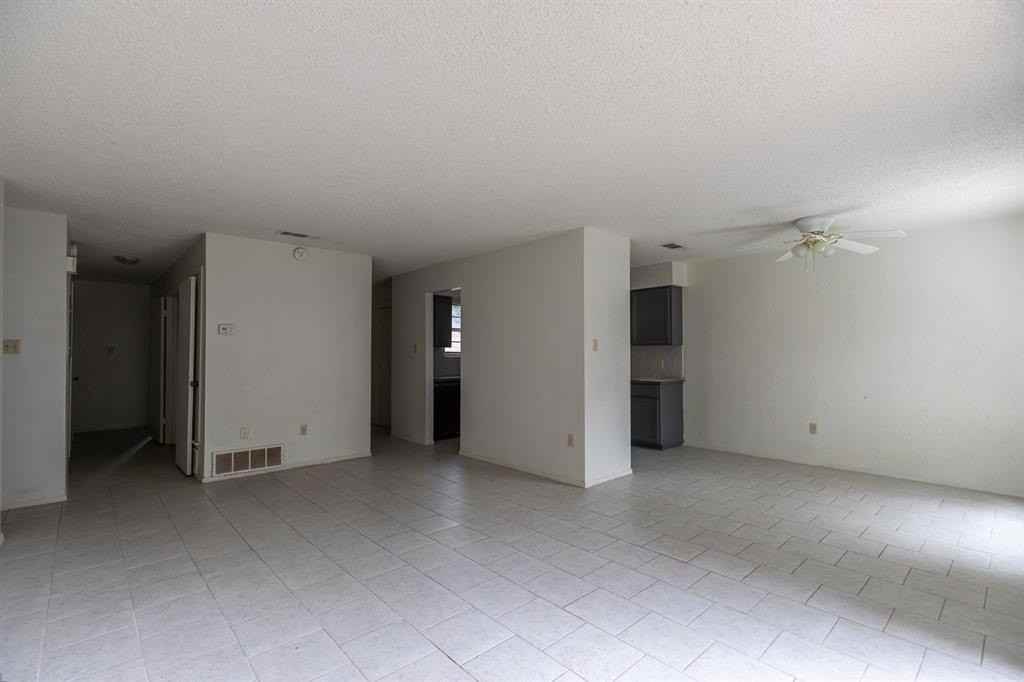 4925 Greenslope Dr #C - Photo 5 of 33