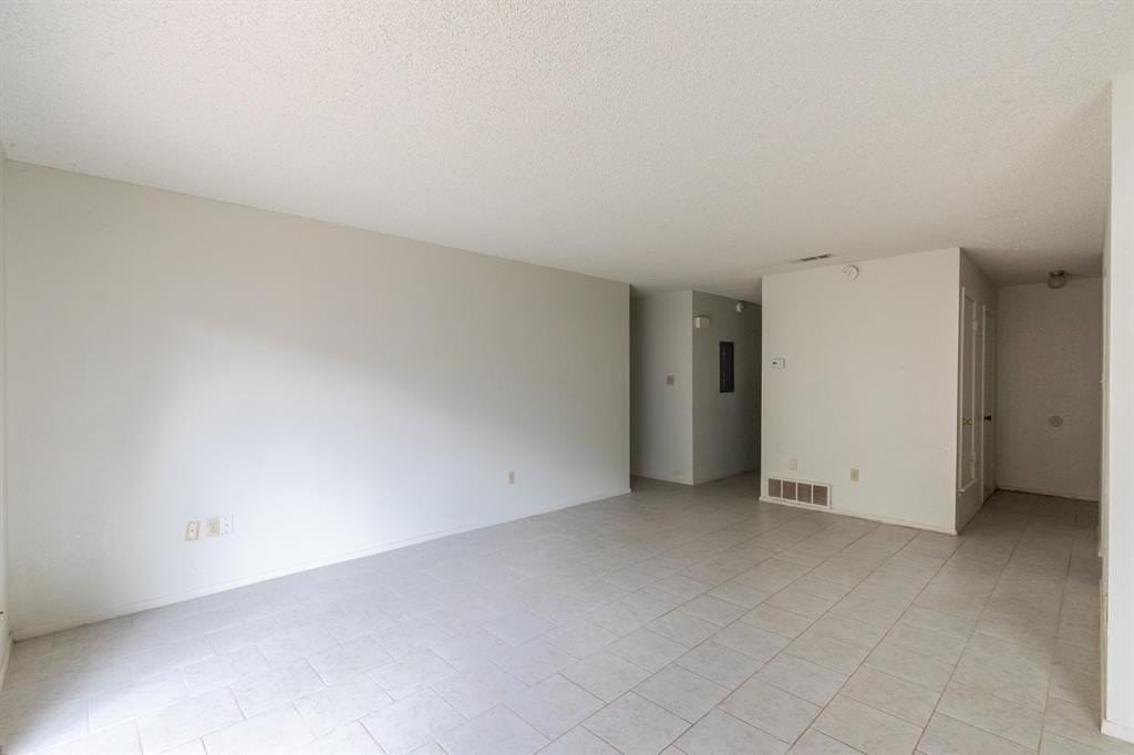 4925 Greenslope Dr #C - Photo 6 of 33