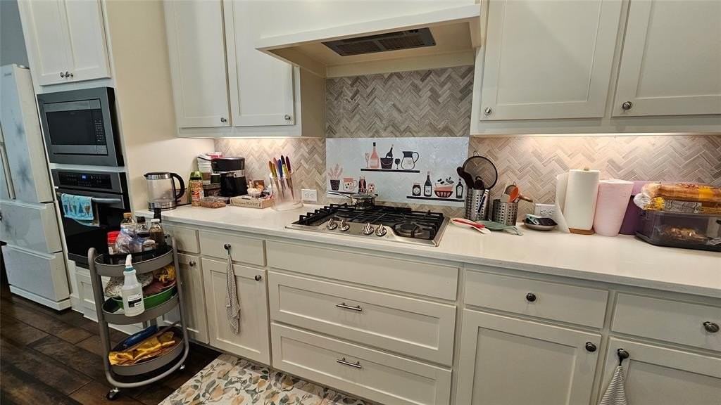 1042 Stephen St - Photo 5 of 21