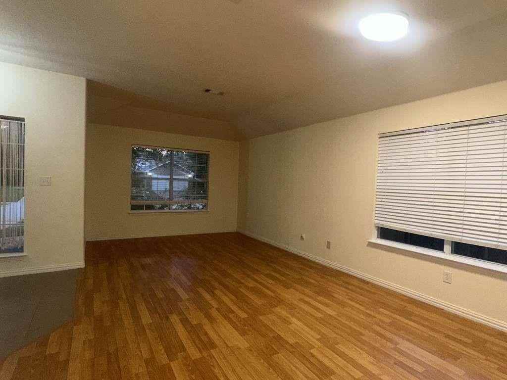 3608 Cottonwood Rd - Photo 4 of 20