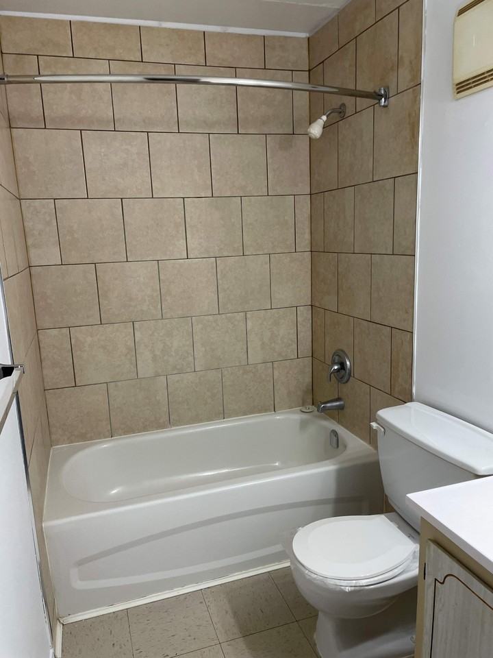 754 Laflin - Photo 2 of 24