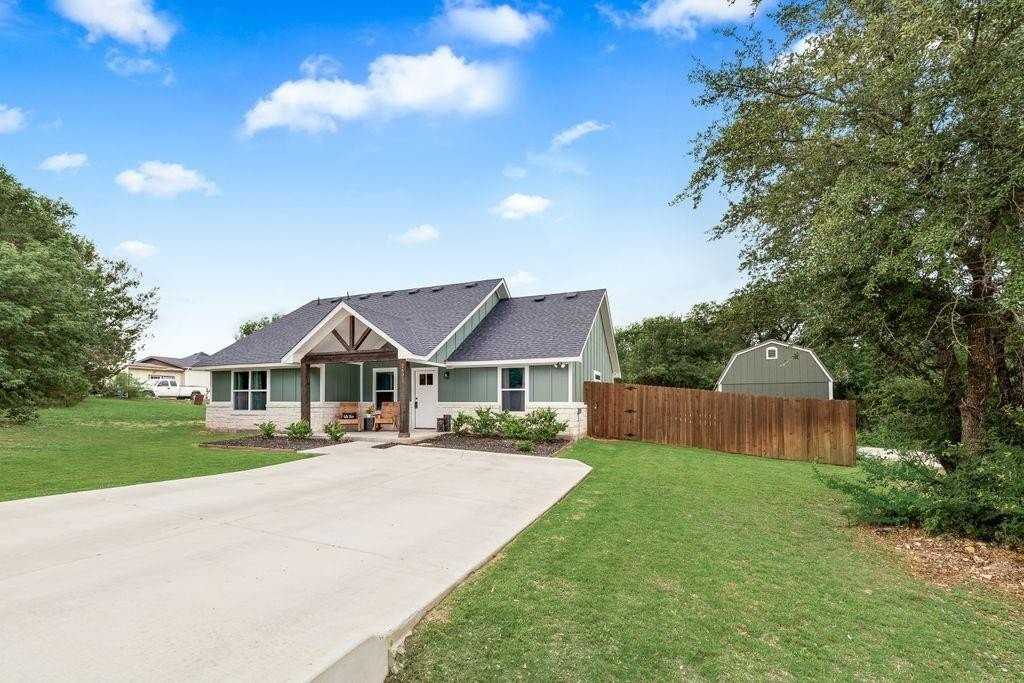 2601 Houston Ct - Photo 3 of 35