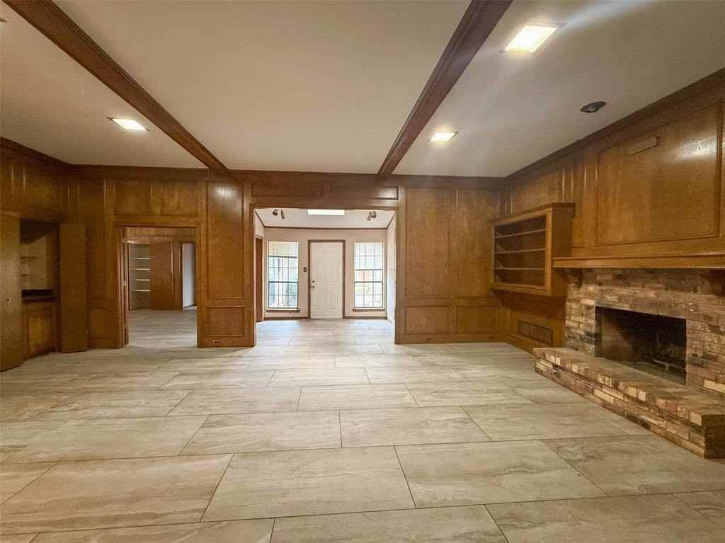 6643 Garlinghouse Ln - Photo 5 of 30