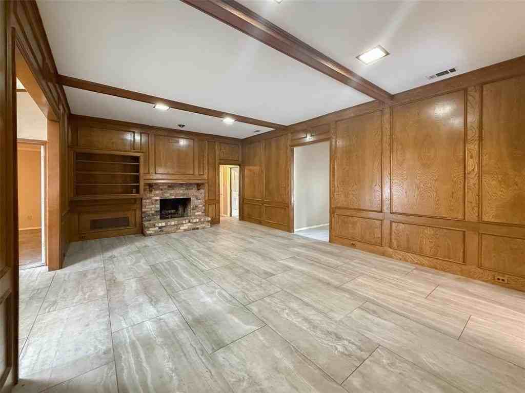 6643 Garlinghouse Ln - Photo 6 of 30