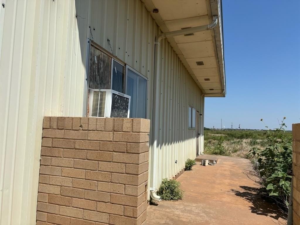 100 Industrial Park - Photo 2 of 12