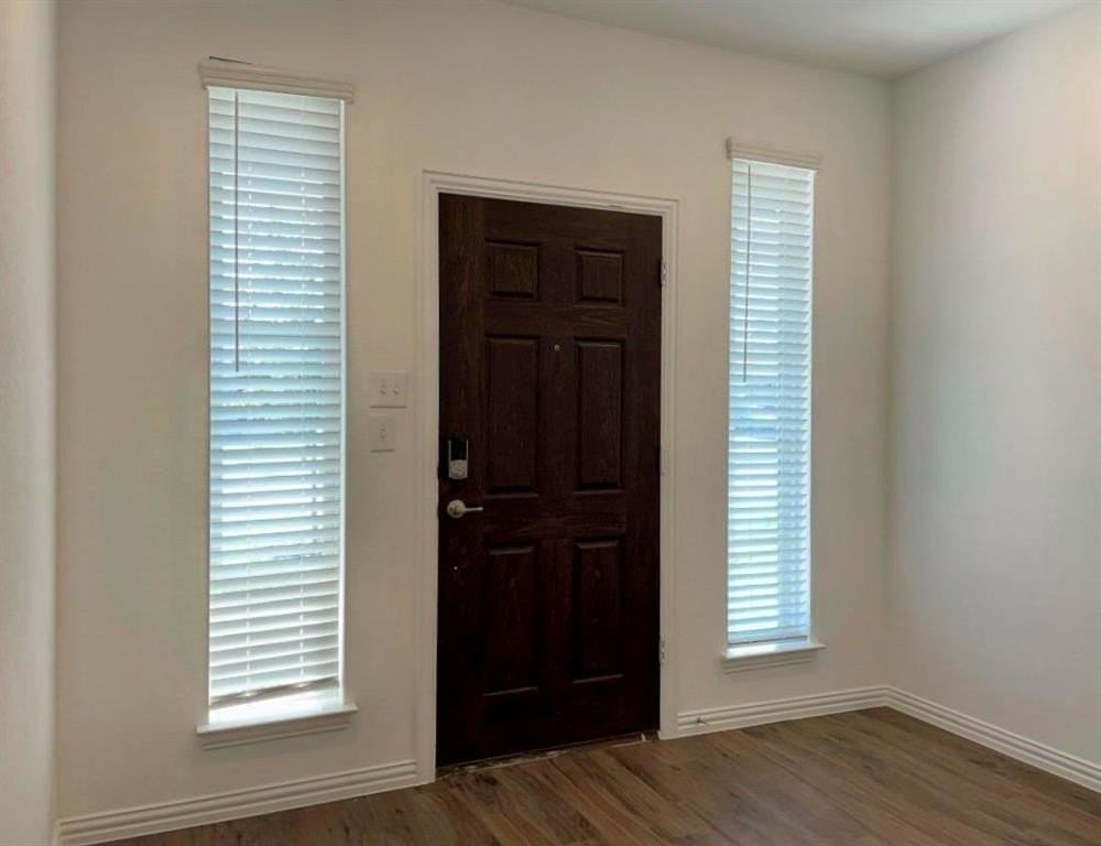 114 Providence Ave - Photo 2 of 15