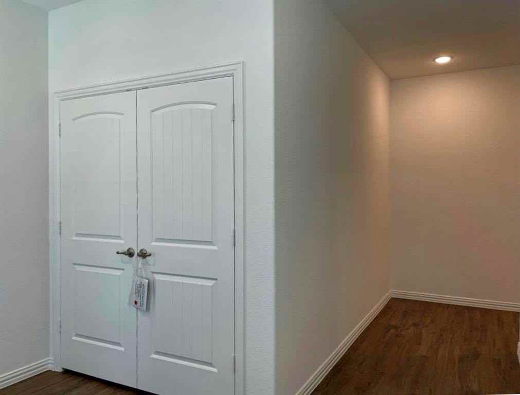 114 Providence Ave - Photo 3 of 15