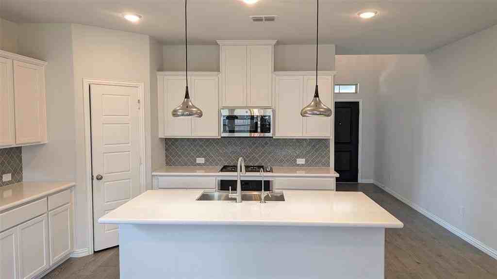1116 Azure Ln - Photo 5 of 27