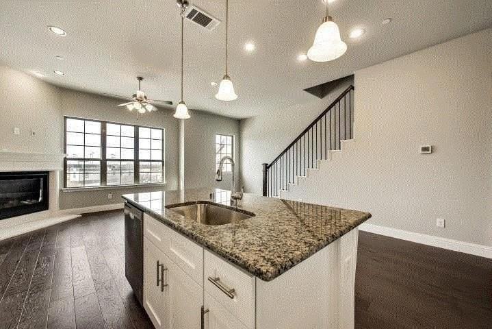 8126 Foraker St - Photo 4 of 13