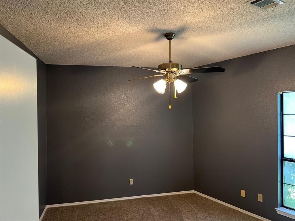 3028 Matterhorn Dr - Photo 6 of 12