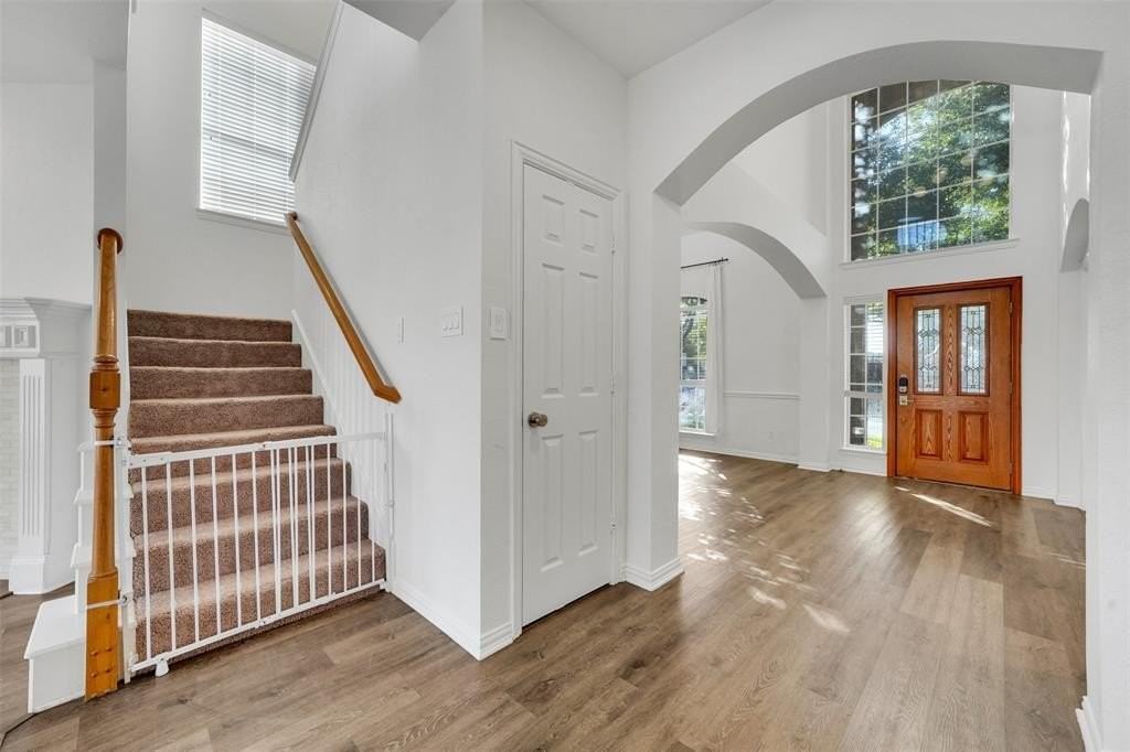 4321 Sendero Trl - Photo 3 of 31