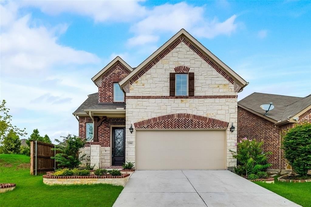 15901 Crosslake Ct - Photo 2 of 36