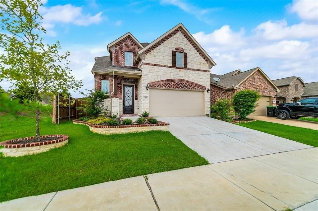15901 Crosslake Ct - Photo 3 of 36