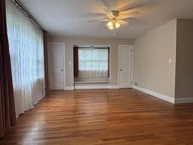147 Main St - Photo 3 of 17