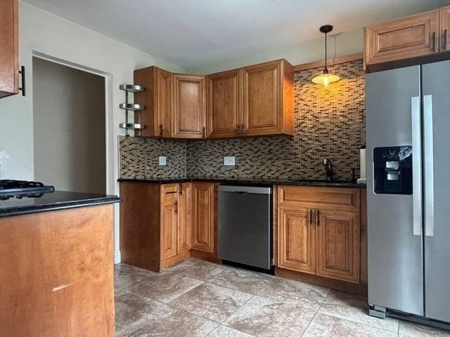 147 Main St - Photo 6 of 17