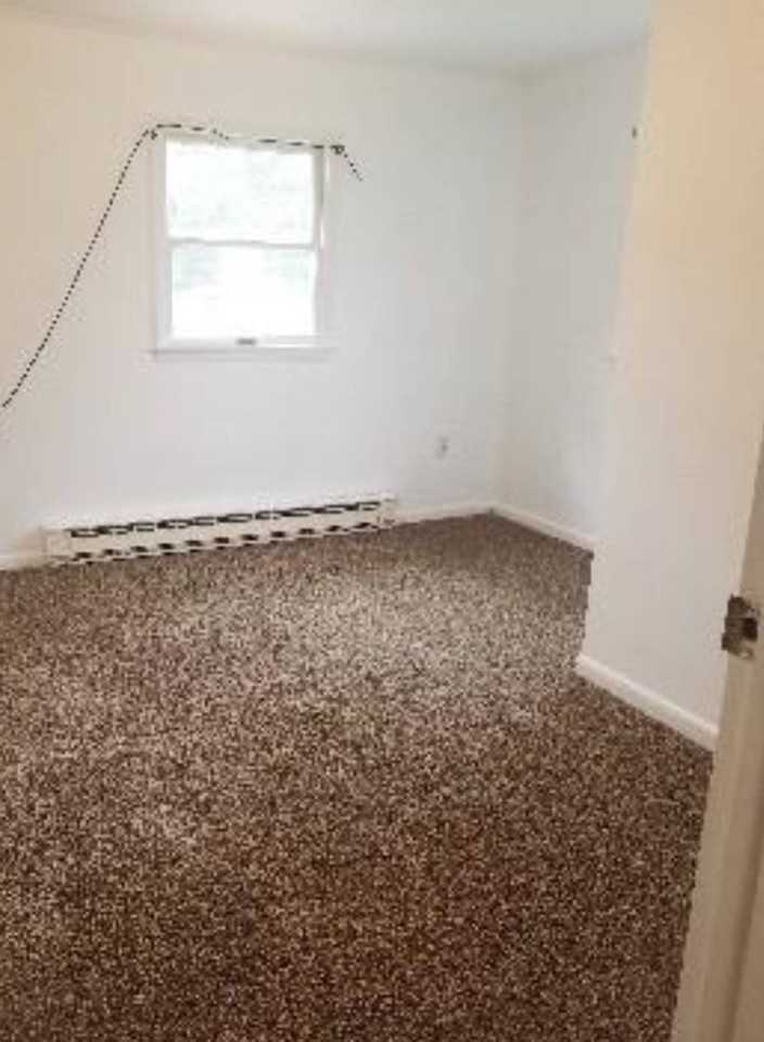 24 Jefferson Ave - Photo 5 of 11
