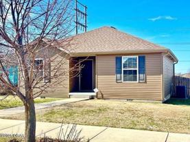 2830 S Pearl Ave - Photo 1 of 1