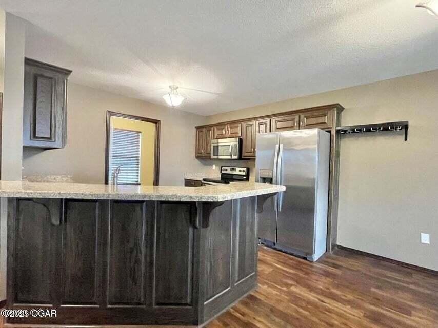 2830 S Pearl Ave - Photo 4 of 9