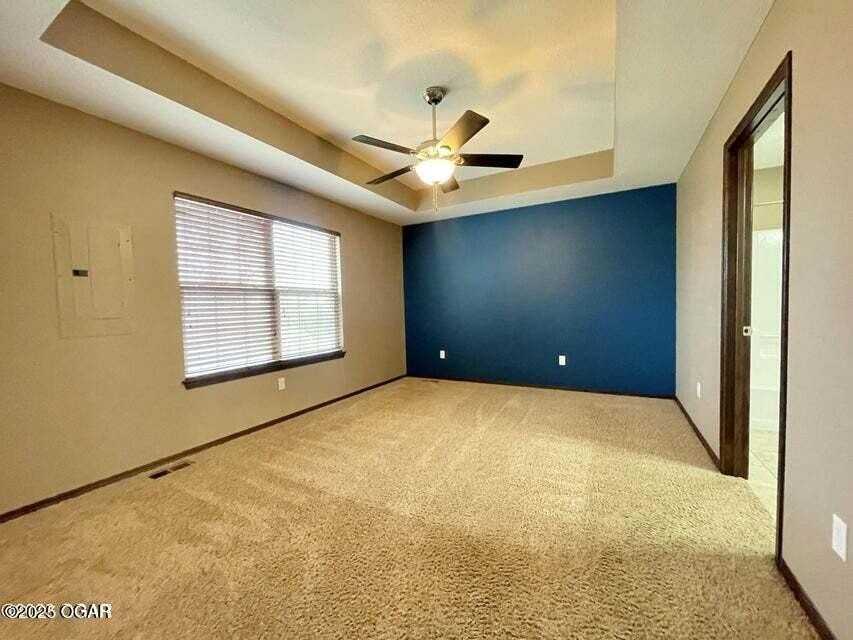 2830 S Pearl Ave - Photo 5 of 9