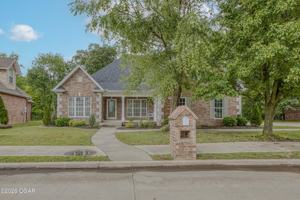 featured image of 2813 Waters Edge Blvd