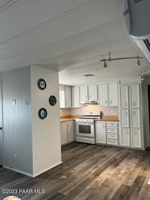 982 Pike Pl - Photo 6 of 17