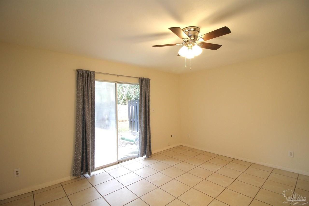 316 Teakwood Cir - Photo 3 of 14