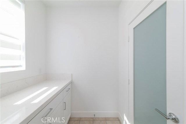 1809 Lychee St - Photo 5 of 8