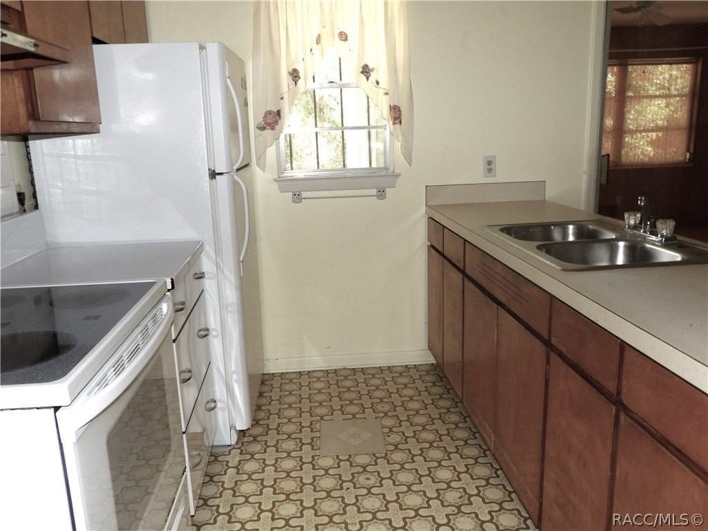 9381 S Istachatta Rd - Photo 4 of 12