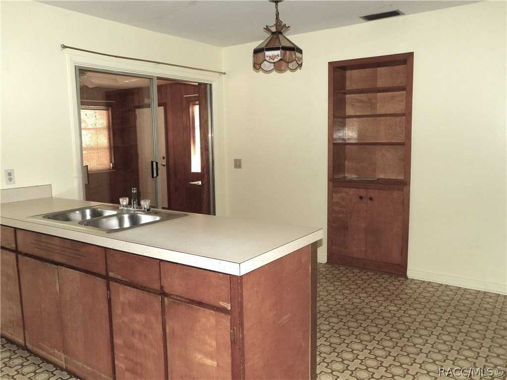 9381 S Istachatta Rd - Photo 5 of 12