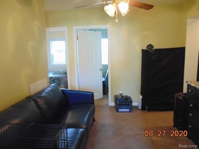2956 Gardner Ave - Photo 4 of 11