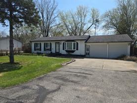 2340 Morton Ave - Photo 1 of 1