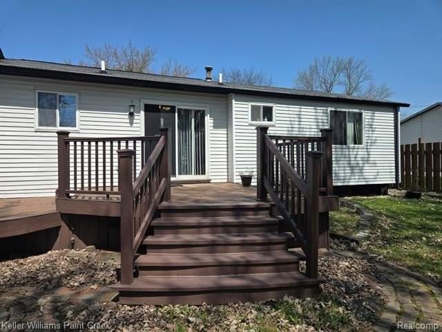 2340 Morton Ave - Photo 5 of 33