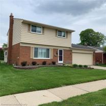 38023 Ross St - Photo 1 of 1