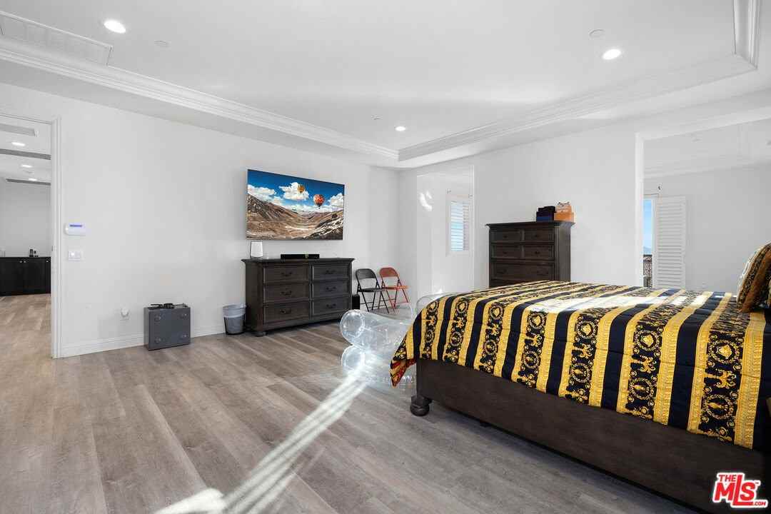 20234 Jubilee Way - Photo 2 of 8